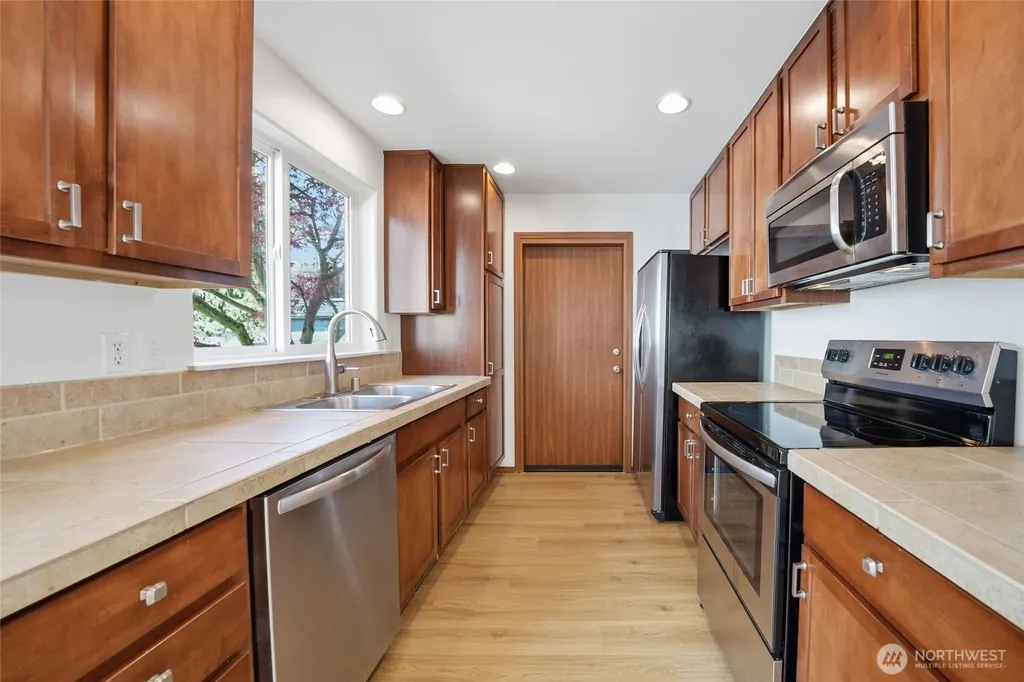 1721 Langdon Street Sumner WA 98390