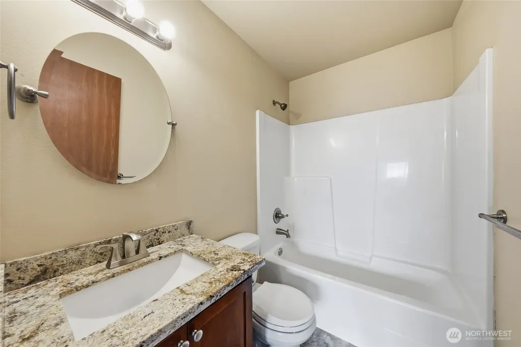 1721 Langdon Street Sumner WA 98390