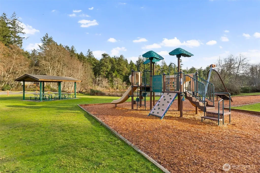 10510 Olympic Place Anderson Island WA 98303