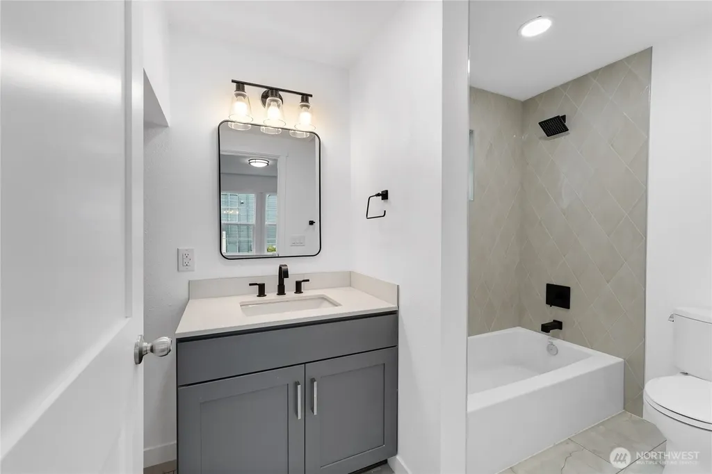 2928 Nassau Street Everett WA 98201