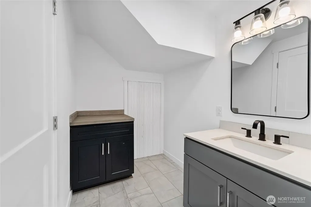 2928 Nassau Street Everett WA 98201