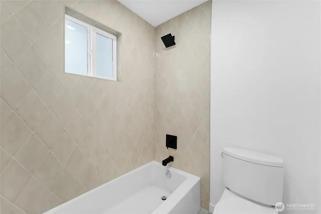 2928 Nassau Street Everett WA 98201