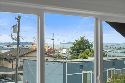 2928 Nassau Street Everett WA 98201