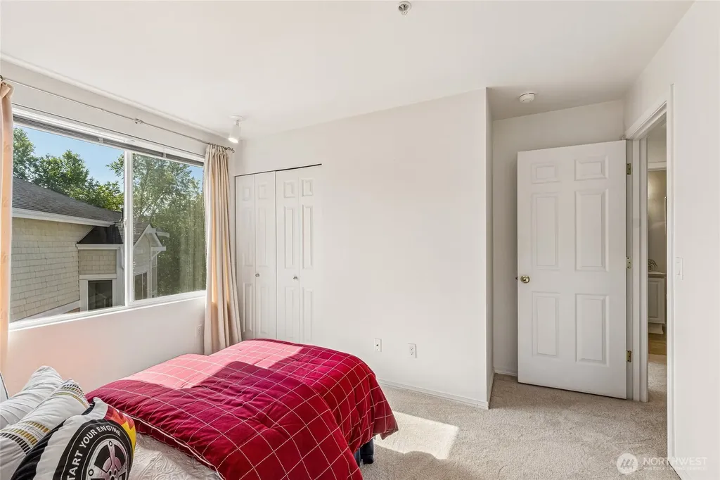 11899 NE 163rd Place Bothell WA 98011