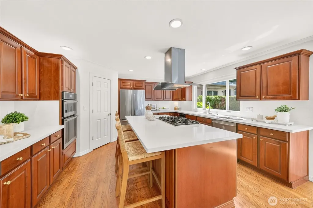 6831 117th Avenue NE Kirkland WA 98033