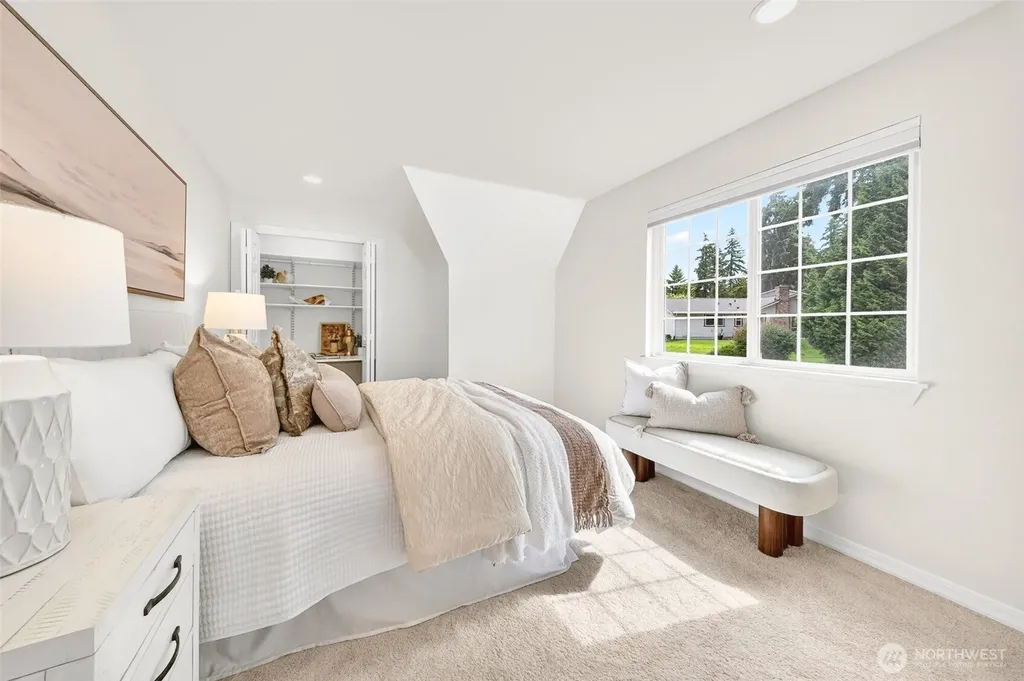 6831 117th Avenue NE Kirkland WA 98033