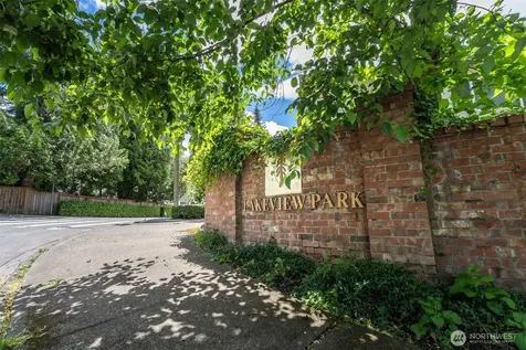 6831 117th Avenue NE Kirkland WA 98033