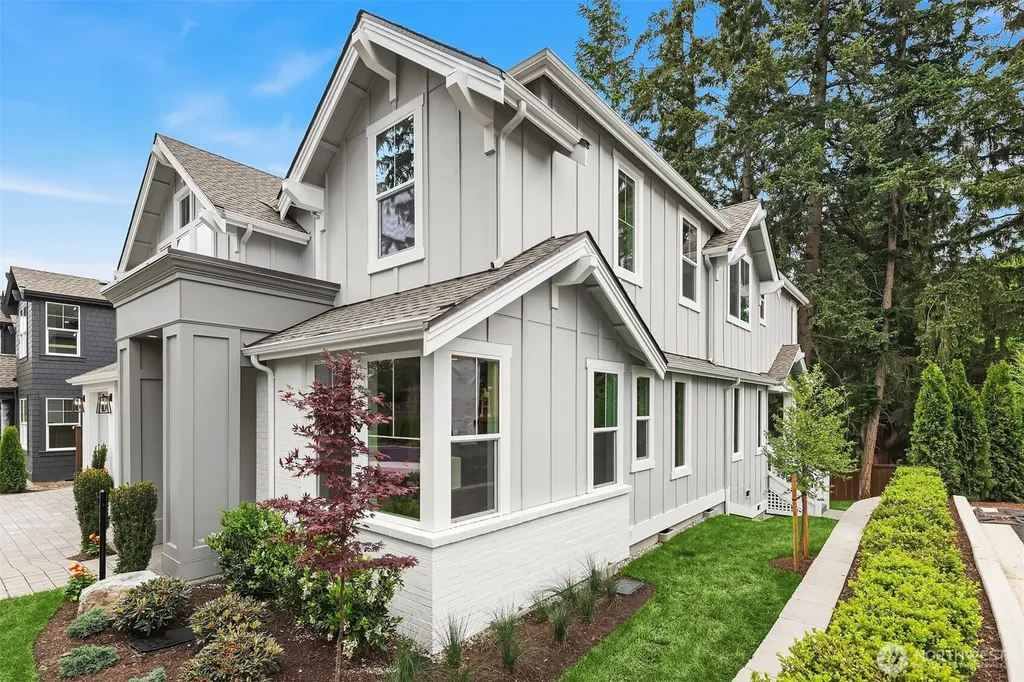 1487 158th Court SE Bellevue WA 98008