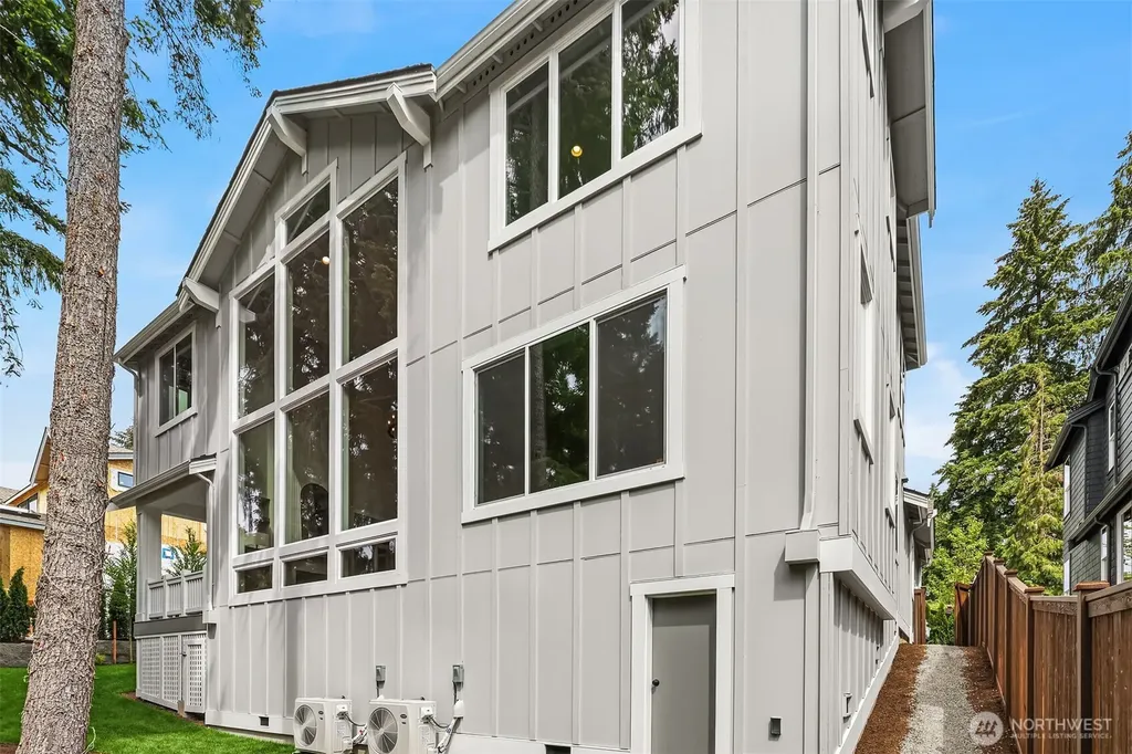 1487 158th Court SE Bellevue WA 98008