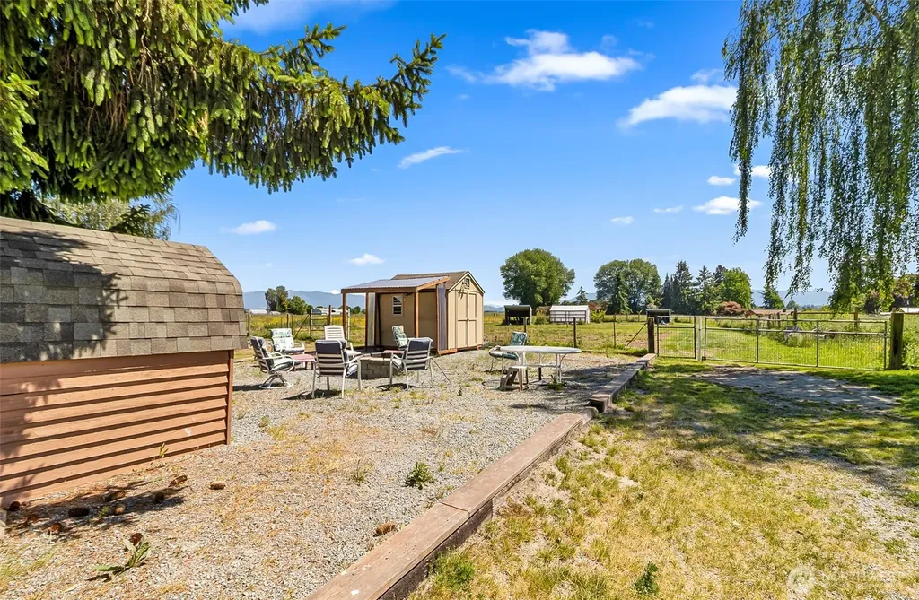 14799 Avon Allen Road Mount Vernon WA 98273