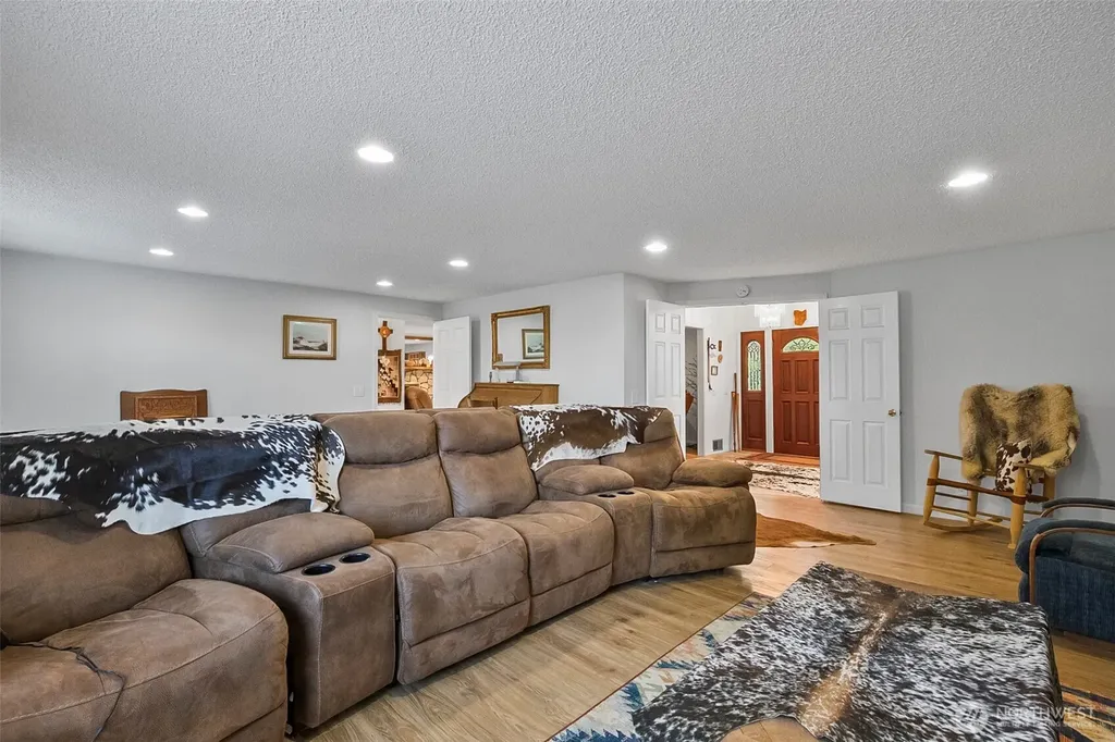 14799 Avon Allen Road Mount Vernon WA 98273