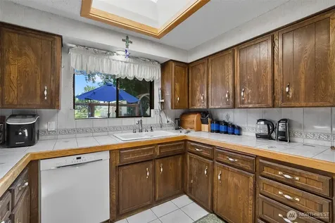 14799 Avon Allen Road Mount Vernon WA 98273