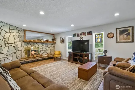 14799 Avon Allen Road Mount Vernon WA 98273