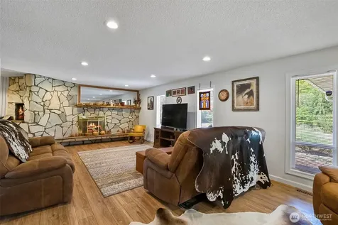 14799 Avon Allen Road Mount Vernon WA 98273