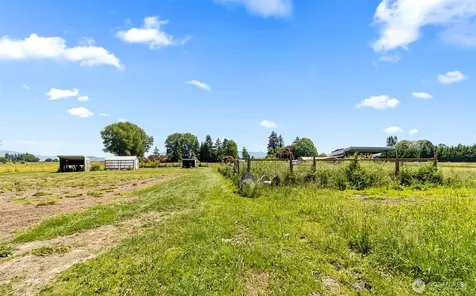 14799 Avon Allen Road Mount Vernon WA 98273