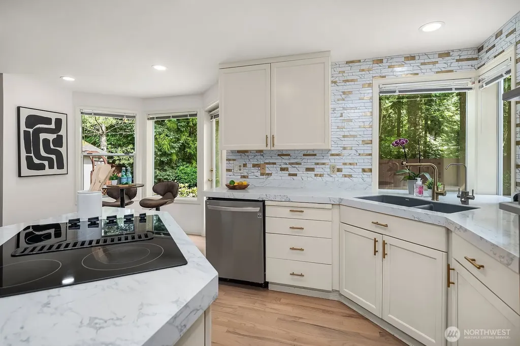 4020 262nd Place SE Sammamish WA 98029