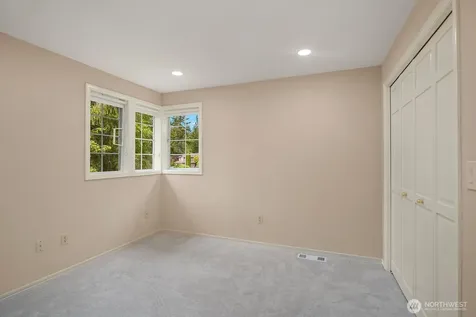 4020 262nd Place SE Sammamish WA 98029