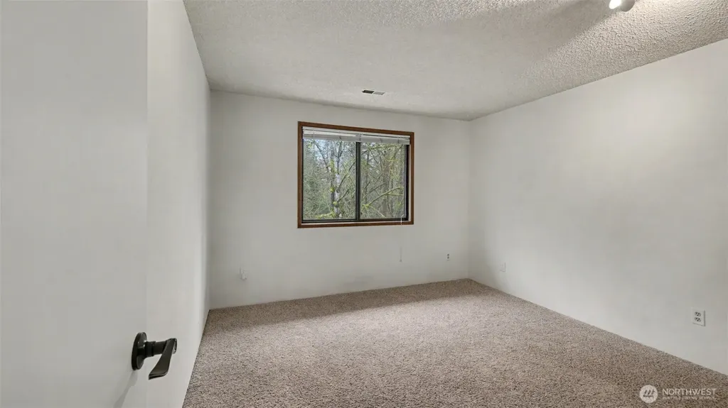 26118 147th Place SE Kent WA 98042