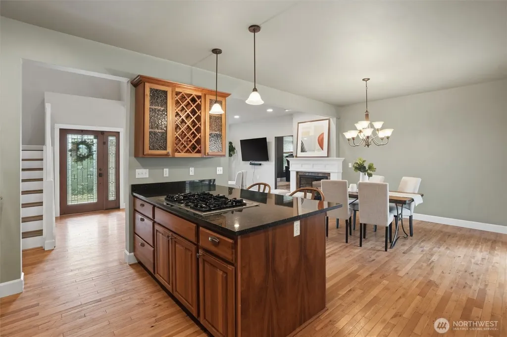 2223 Long Lake Road SE Port Orchard WA 98366