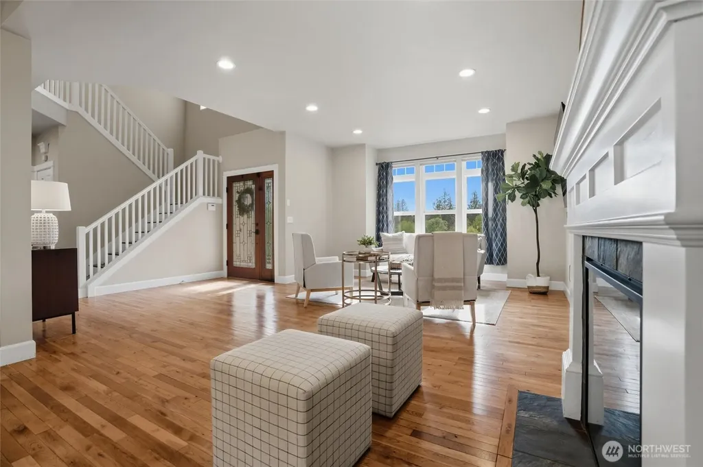 2223 Long Lake Road SE Port Orchard WA 98366