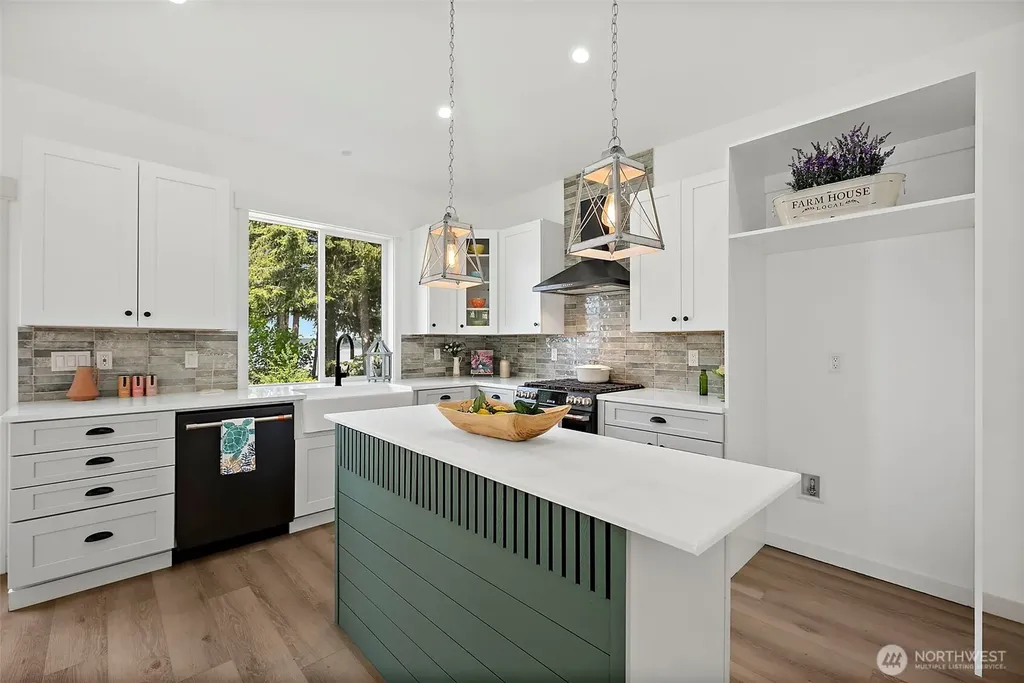 7544 Sandy Point Beach Road NE Olympia WA 98516