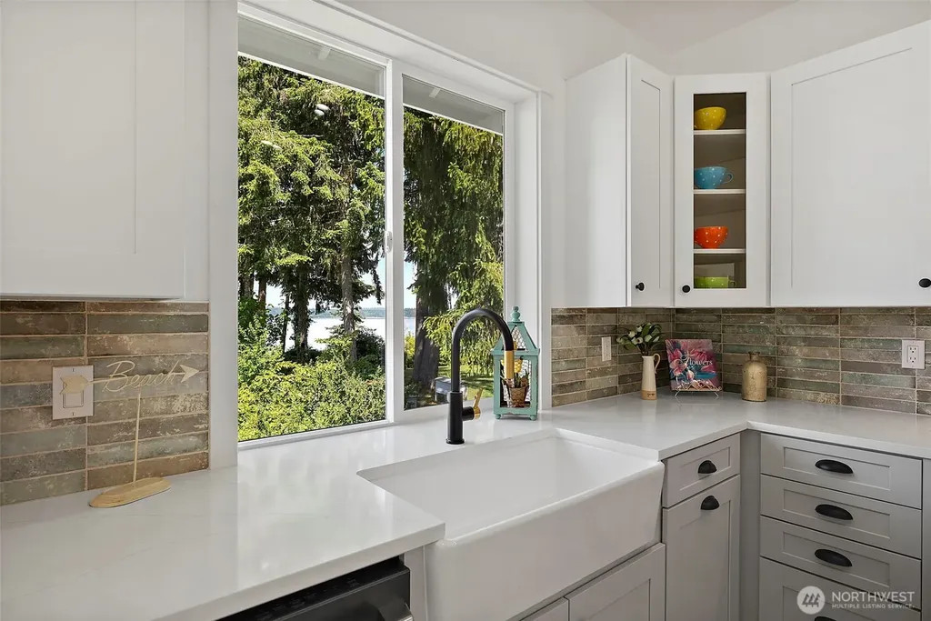7544 Sandy Point Beach Road NE Olympia WA 98516