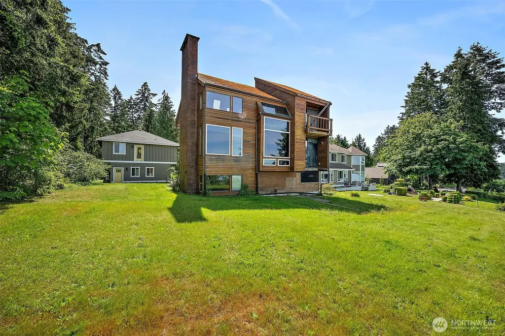 7544 Sandy Point Beach Road NE Olympia WA 98516