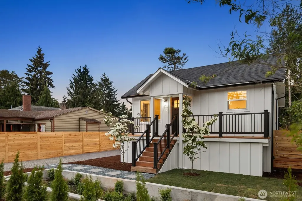9553 Evanston Avenue N Seattle WA 98103