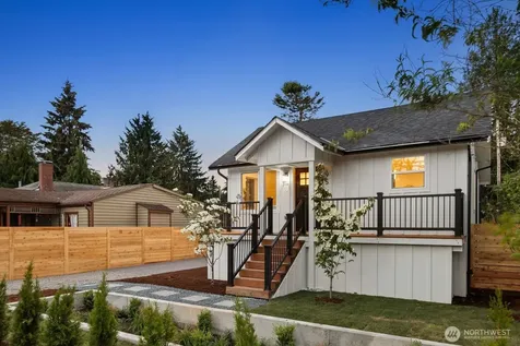 9553 Evanston Avenue N Seattle WA 98103