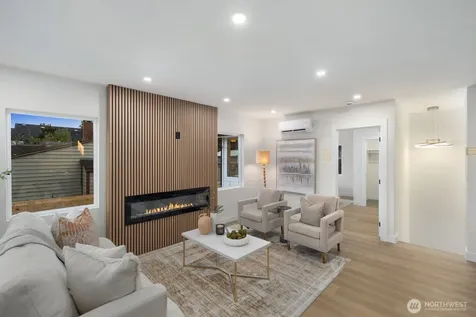 9553 Evanston Avenue N Seattle WA 98103