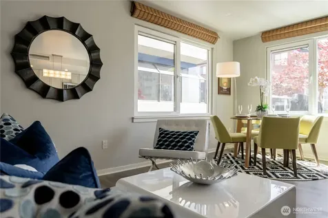 76 Cedar Street Seattle WA 98121