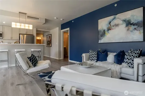 76 Cedar Street Seattle WA 98121