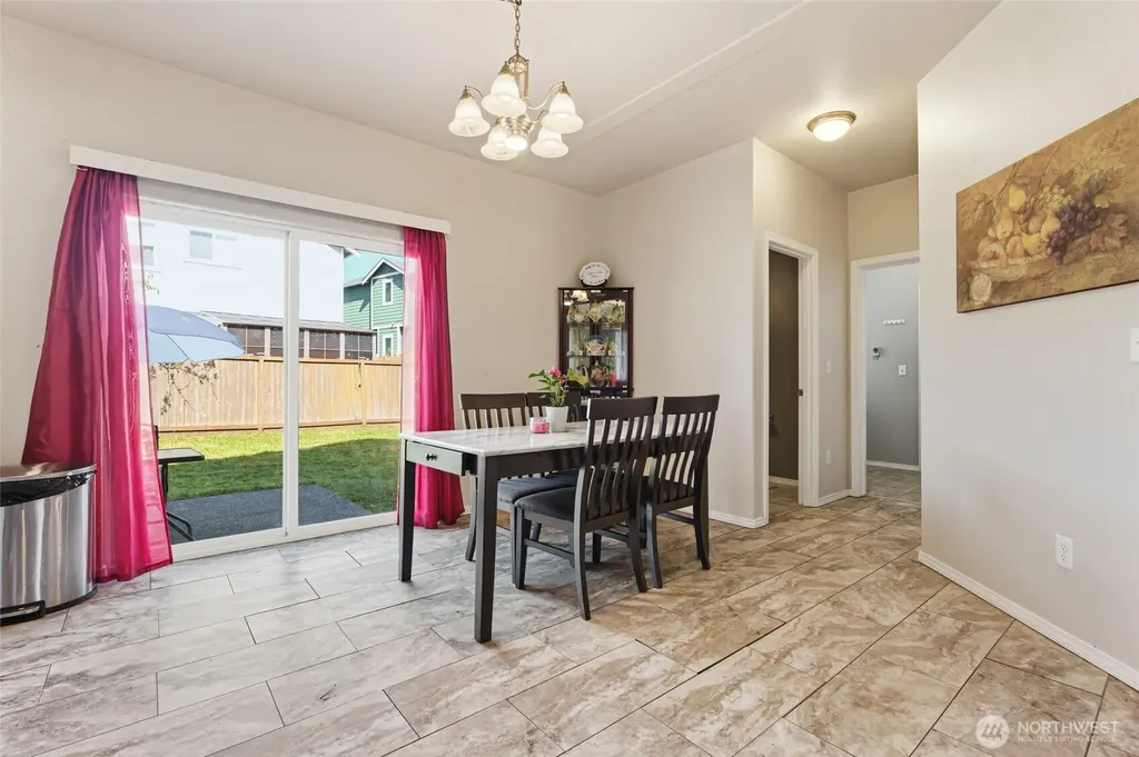 1335 E 51st Street Tacoma WA 98404