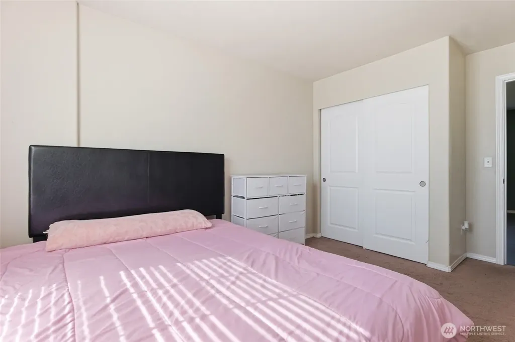 1335 E 51st Street Tacoma WA 98404