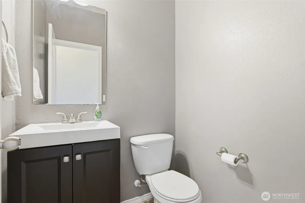 1335 E 51st Street Tacoma WA 98404