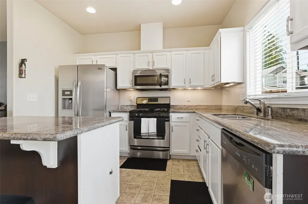 1335 E 51st Street Tacoma WA 98404