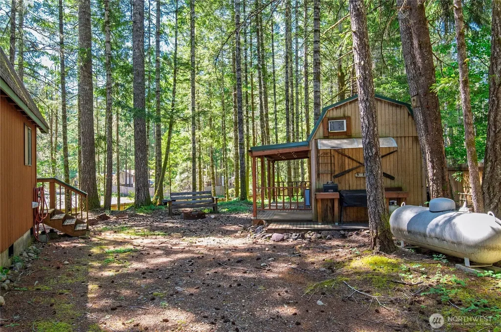 11 N Olympic Court N Hoodsport WA 98548