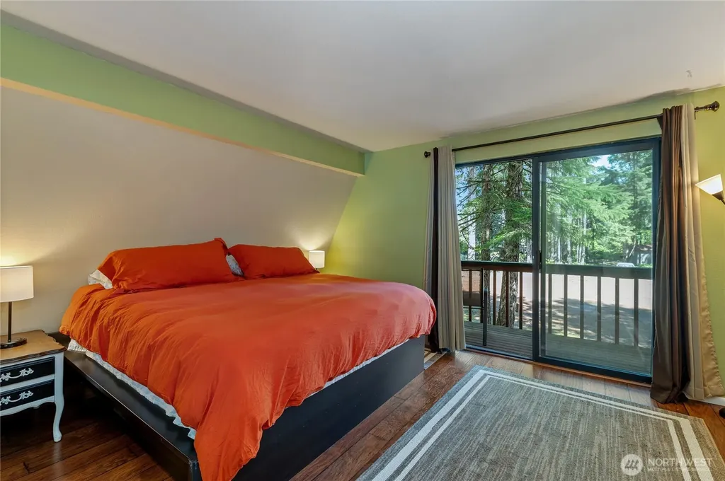 11 N Olympic Court N Hoodsport WA 98548