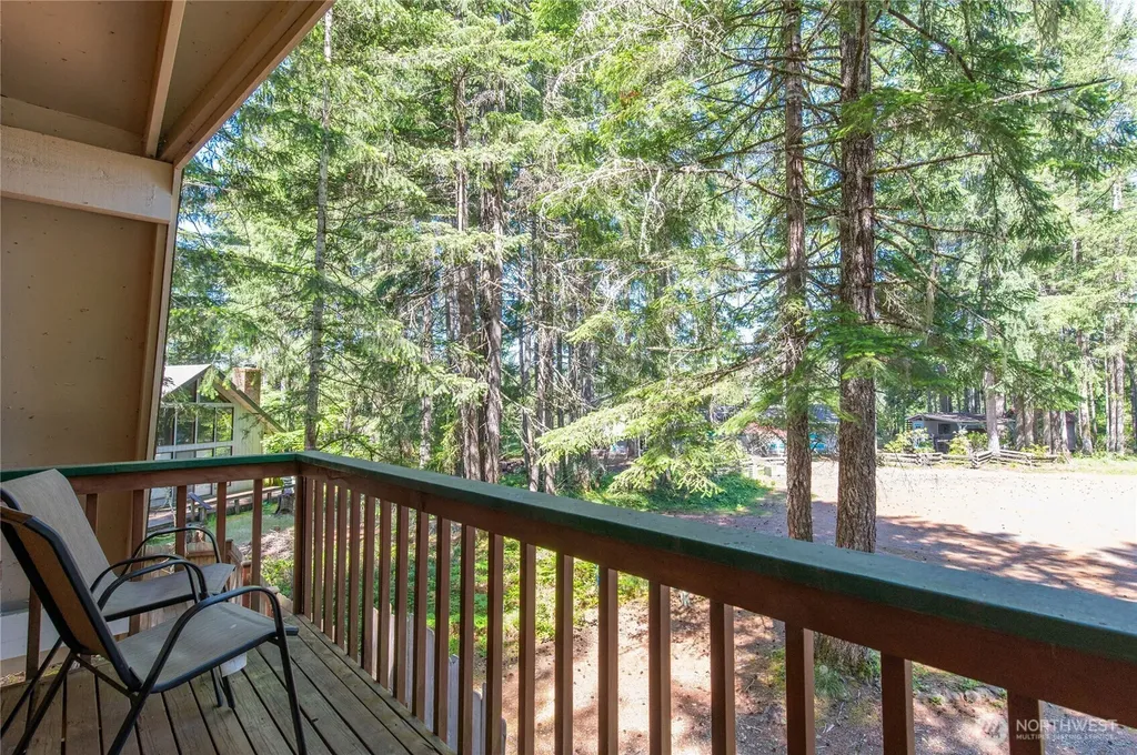 11 N Olympic Court N Hoodsport WA 98548