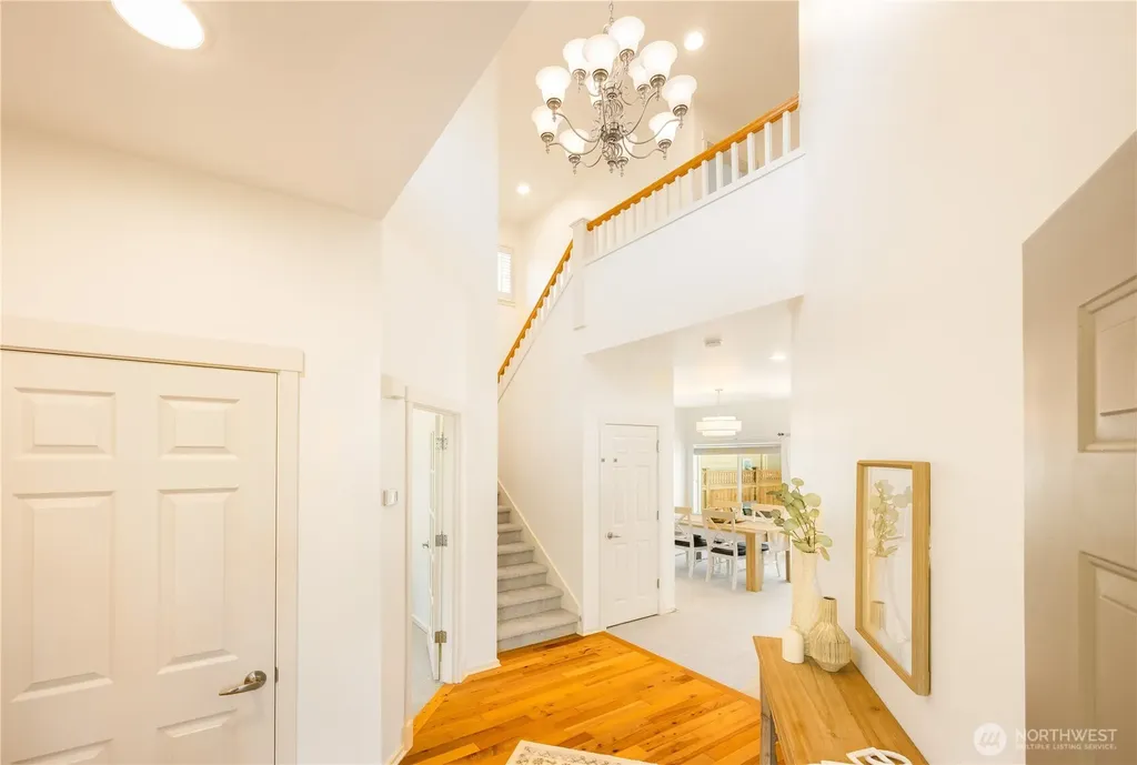 2055 Larchmount Drive NE Issaquah WA 98029