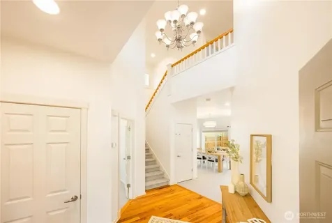2055 Larchmount Drive NE Issaquah WA 98029