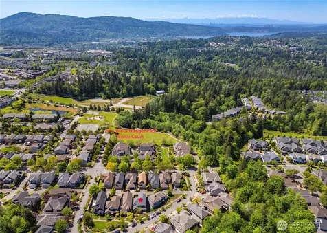 2055 Larchmount Drive NE Issaquah WA 98029