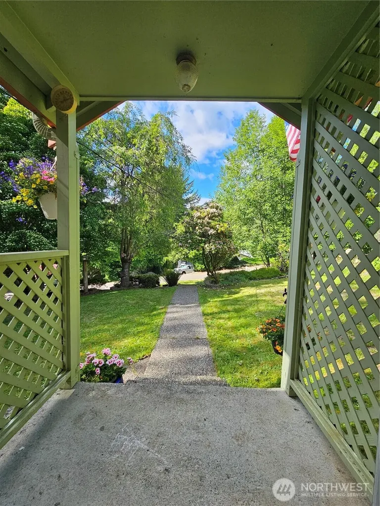 321 E Beck Street Mccleary WA 98557