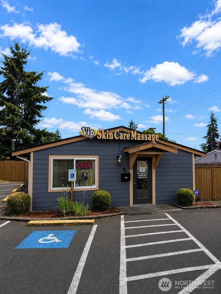 5208 100th Street SW Lakewood WA 98499