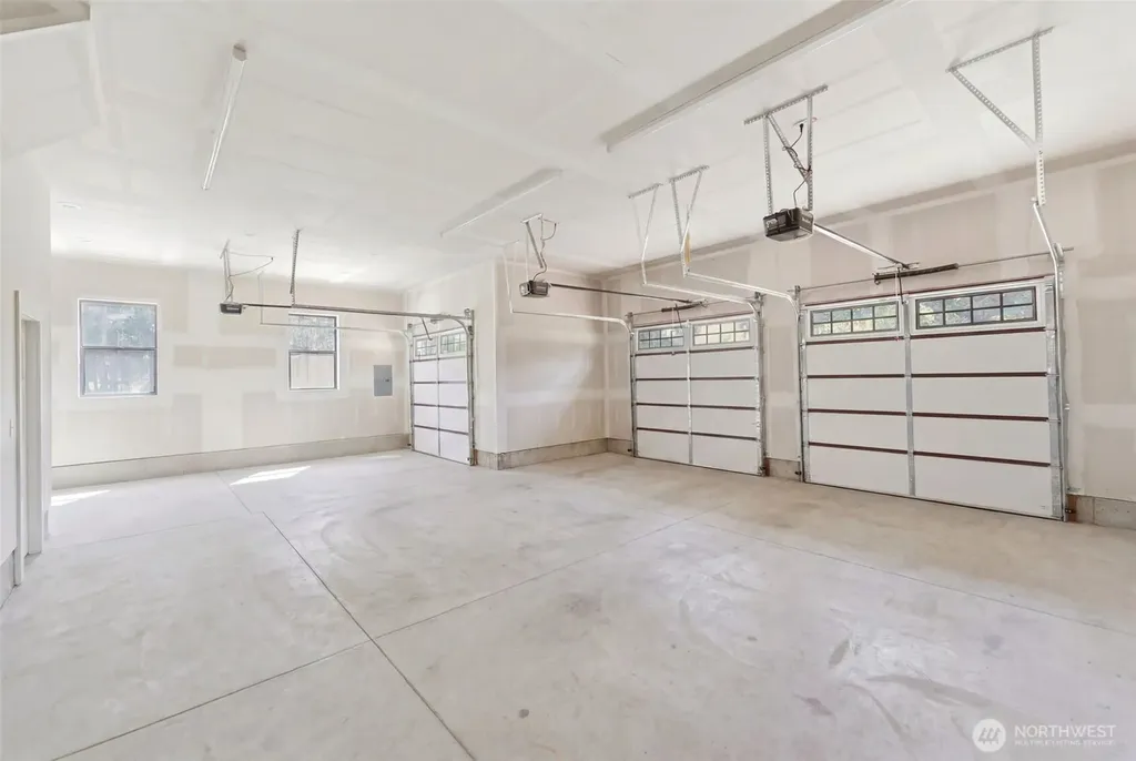 10124 274th Street Graham WA 98338