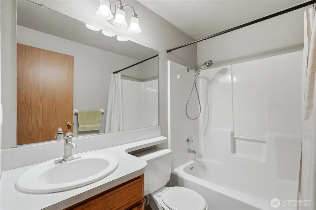 1908 Hawthorne Court Woodland WA 98674