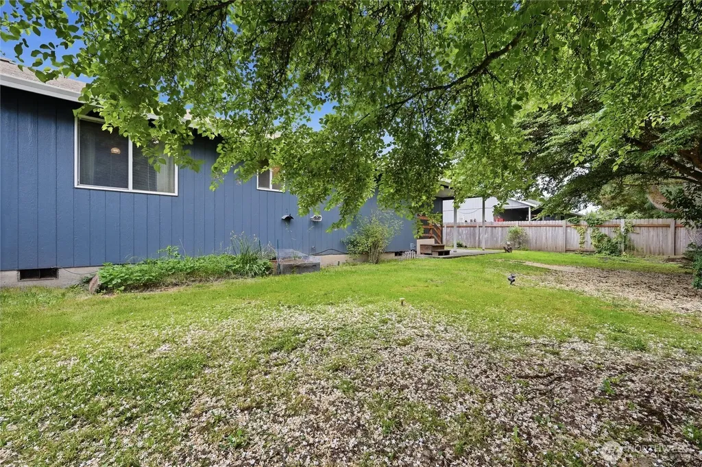 1908 Hawthorne Court Woodland WA 98674