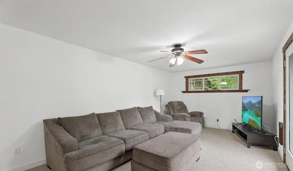 13107 108th Avenue Ct E Puyallup WA 98374