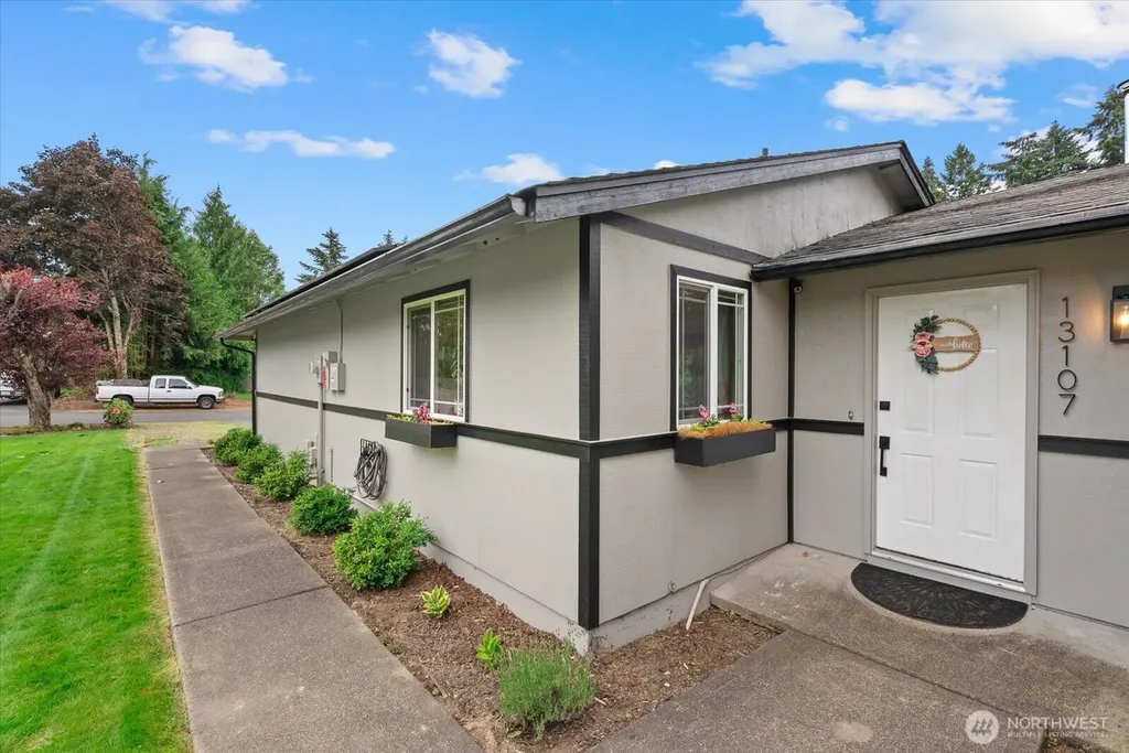 13107 108th Avenue Ct E Puyallup WA 98374