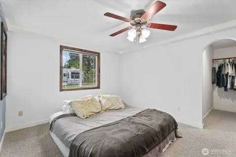 13107 108th Avenue Ct E Puyallup WA 98374